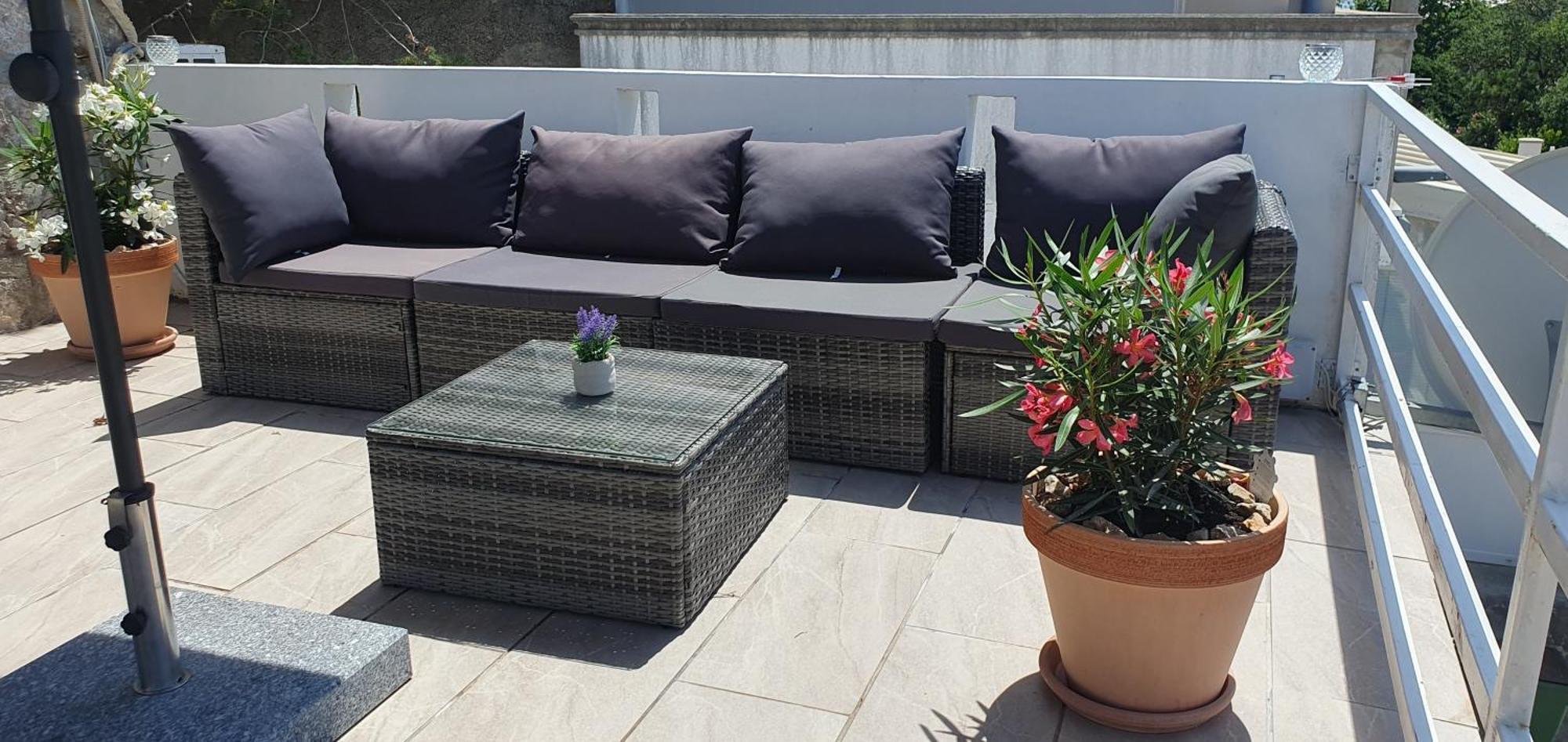 Apartmani Sara Marija Карлобаг Екстериор снимка